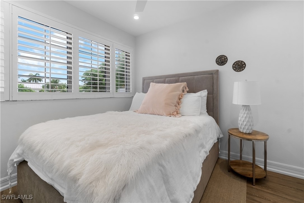 991 8th Street S - Photo 15