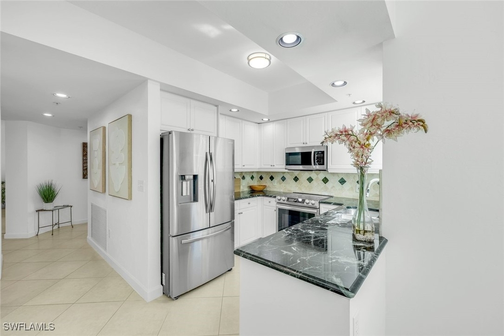 315 Dunes Boulevard - Photo 3