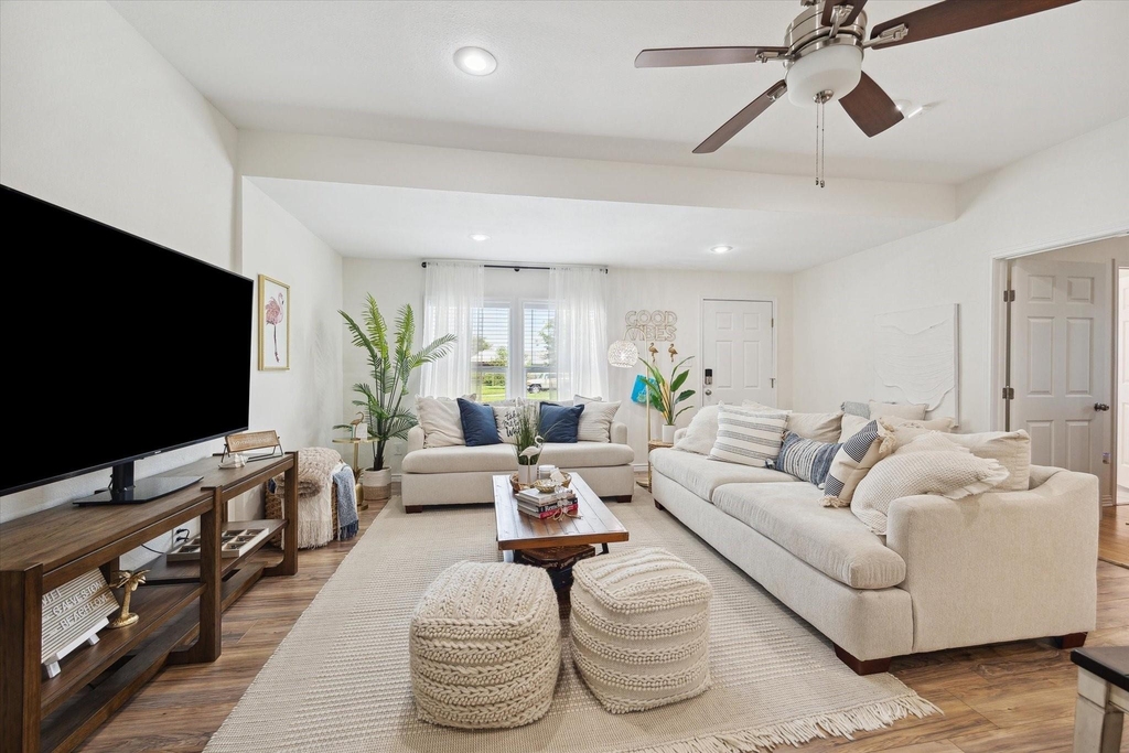 1213 55th Street - Photo 3