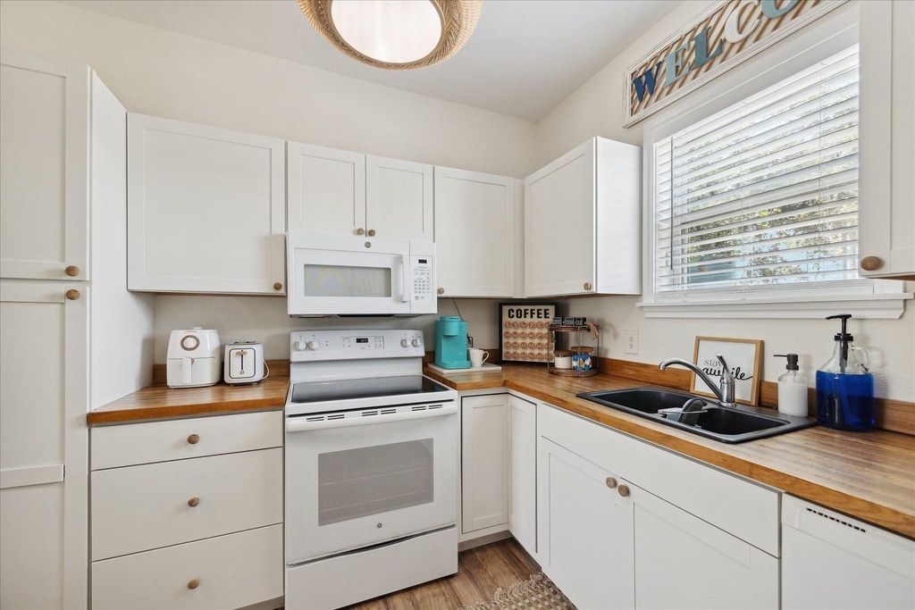 1213 55th Street - Photo 6