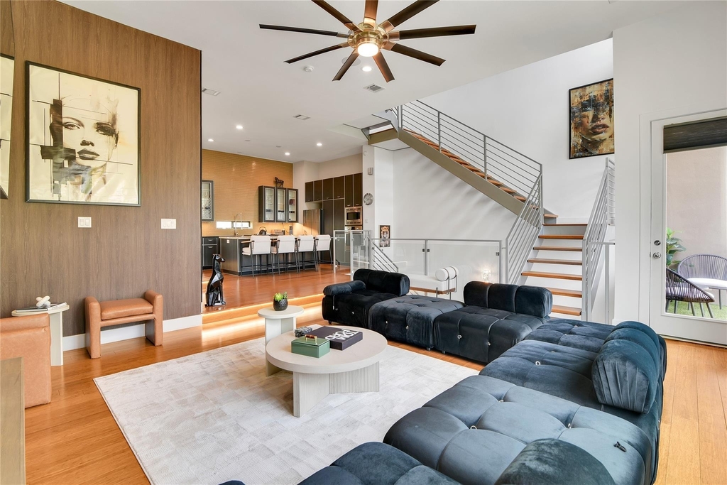 1411 Hickory Street - Photo 3
