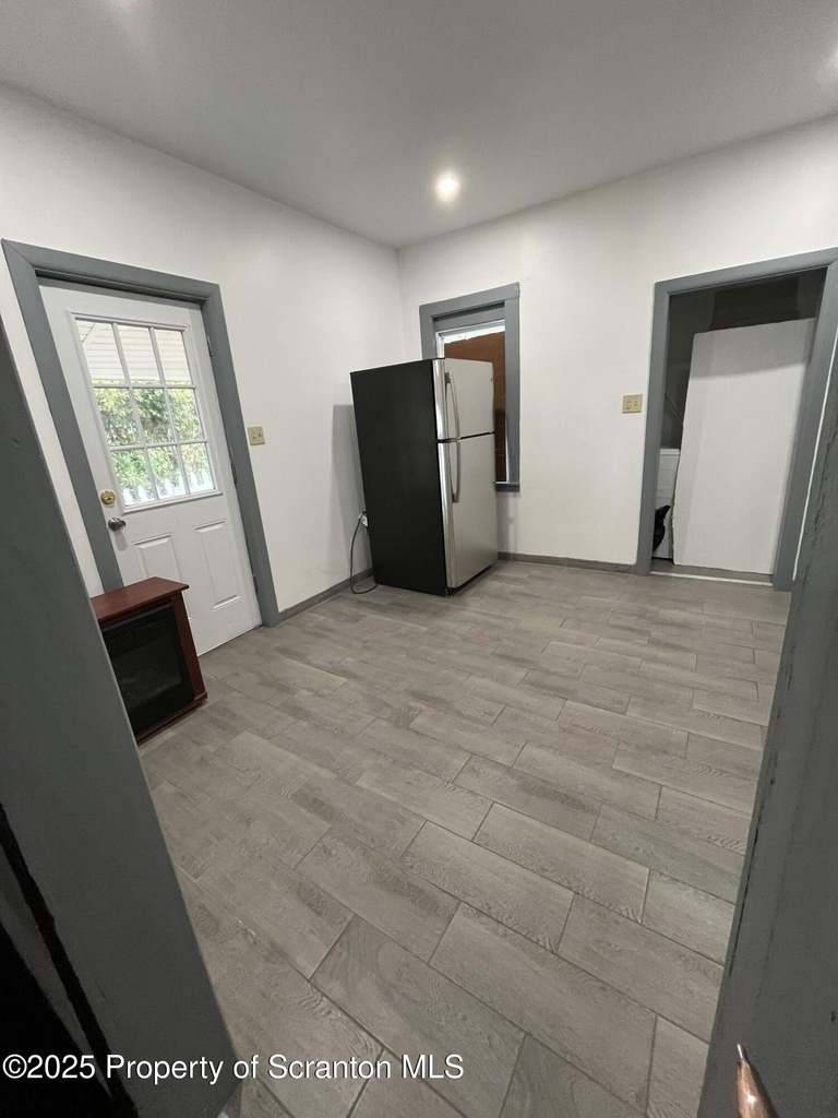 2122 Belmont Terrace - Photo 2