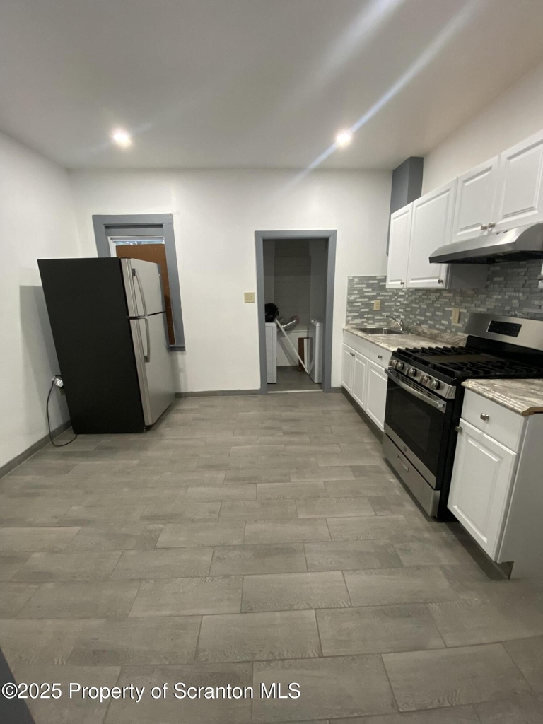 2122 Belmont Terrace - Photo 1