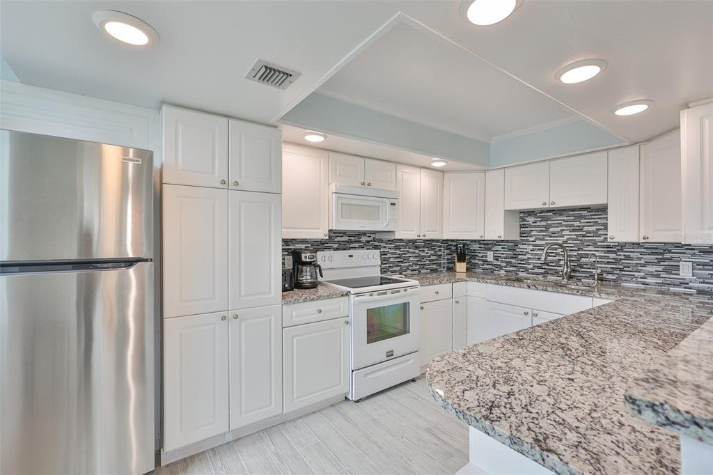 1400 Gulf Boulevard - Photo 10