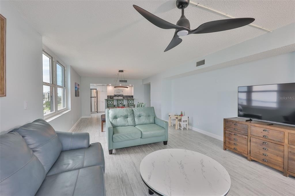 1400 Gulf Boulevard - Photo 3