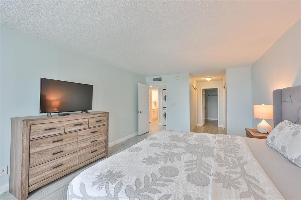 1400 Gulf Boulevard - Photo 16