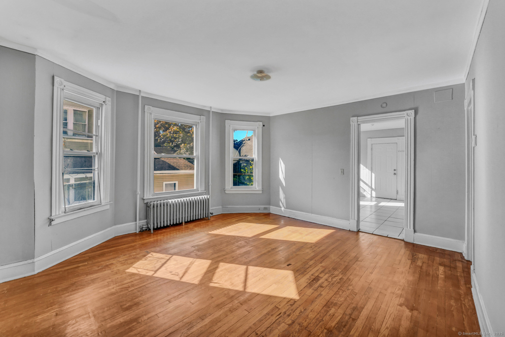 221 Willow Street - Photo 4