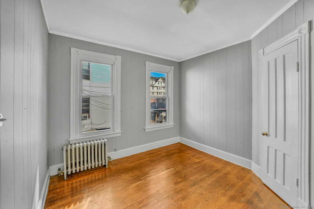 221 Willow Street - Photo 5