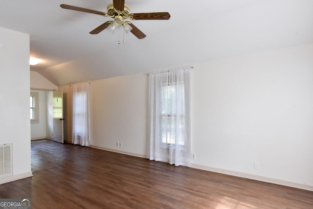302 Jefferson Street - Photo 8
