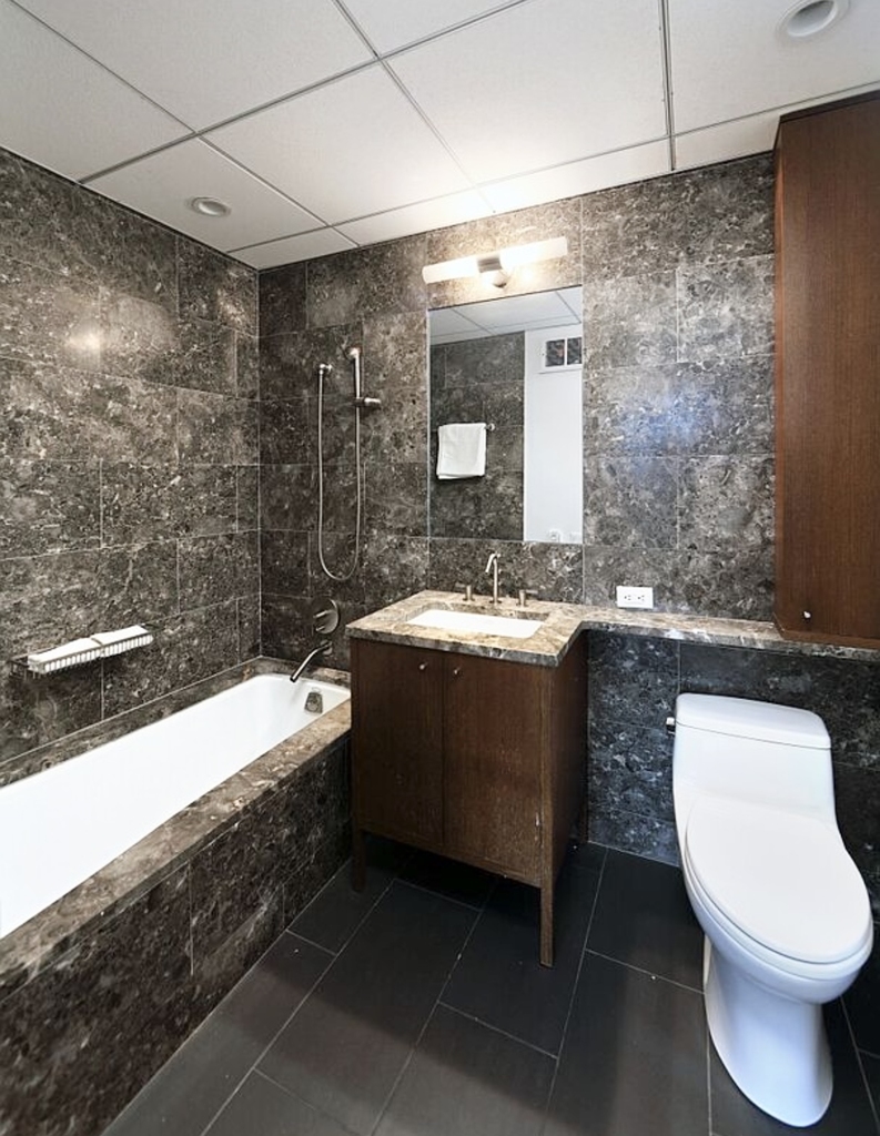 East 59th Street, New York, NY, 10022 - Photo 5
