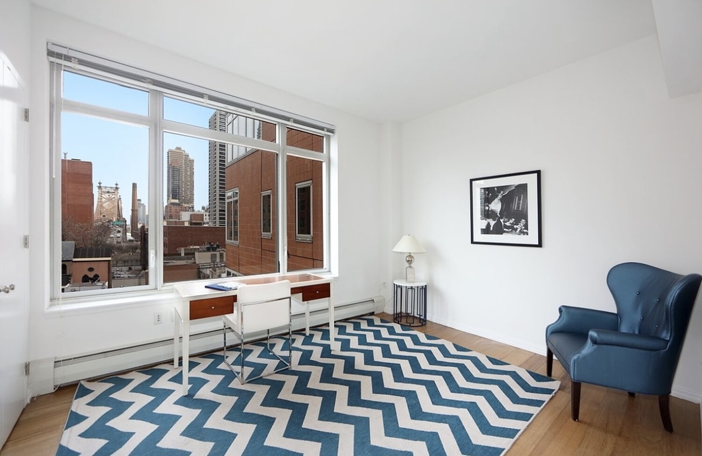 East 59th Street, New York, NY, 10022 - Photo 4