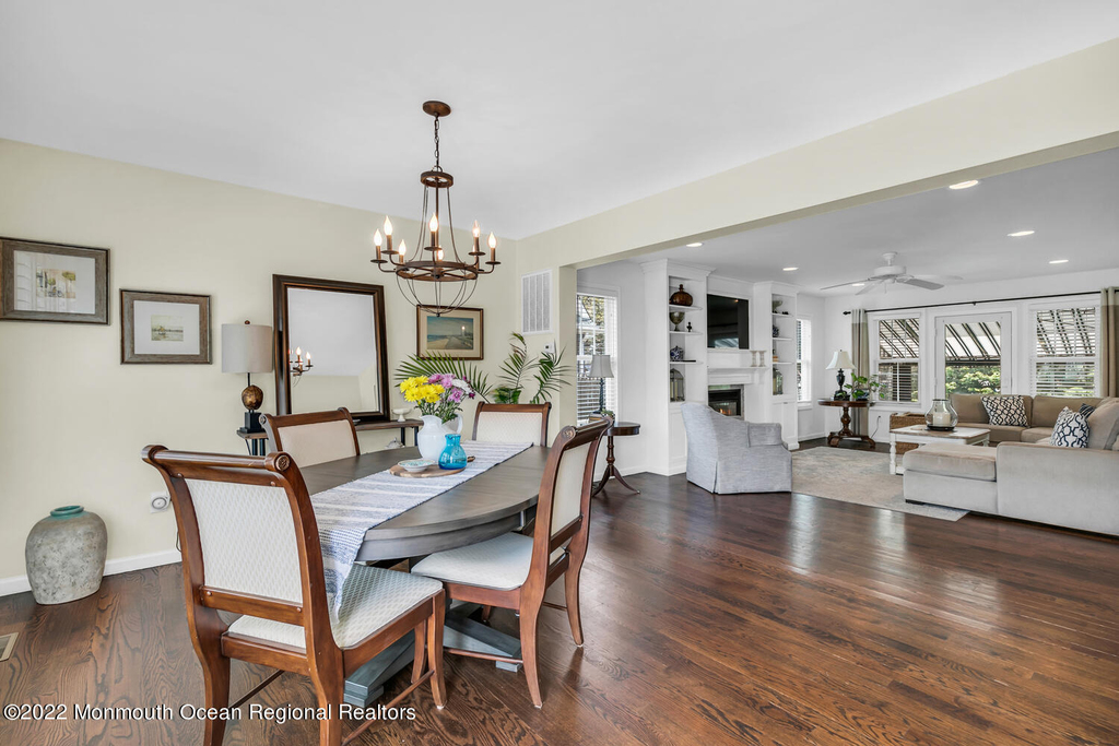 814 Pitney Drive - Photo 3