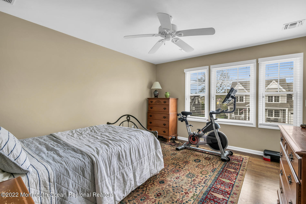 814 Pitney Drive - Photo 16