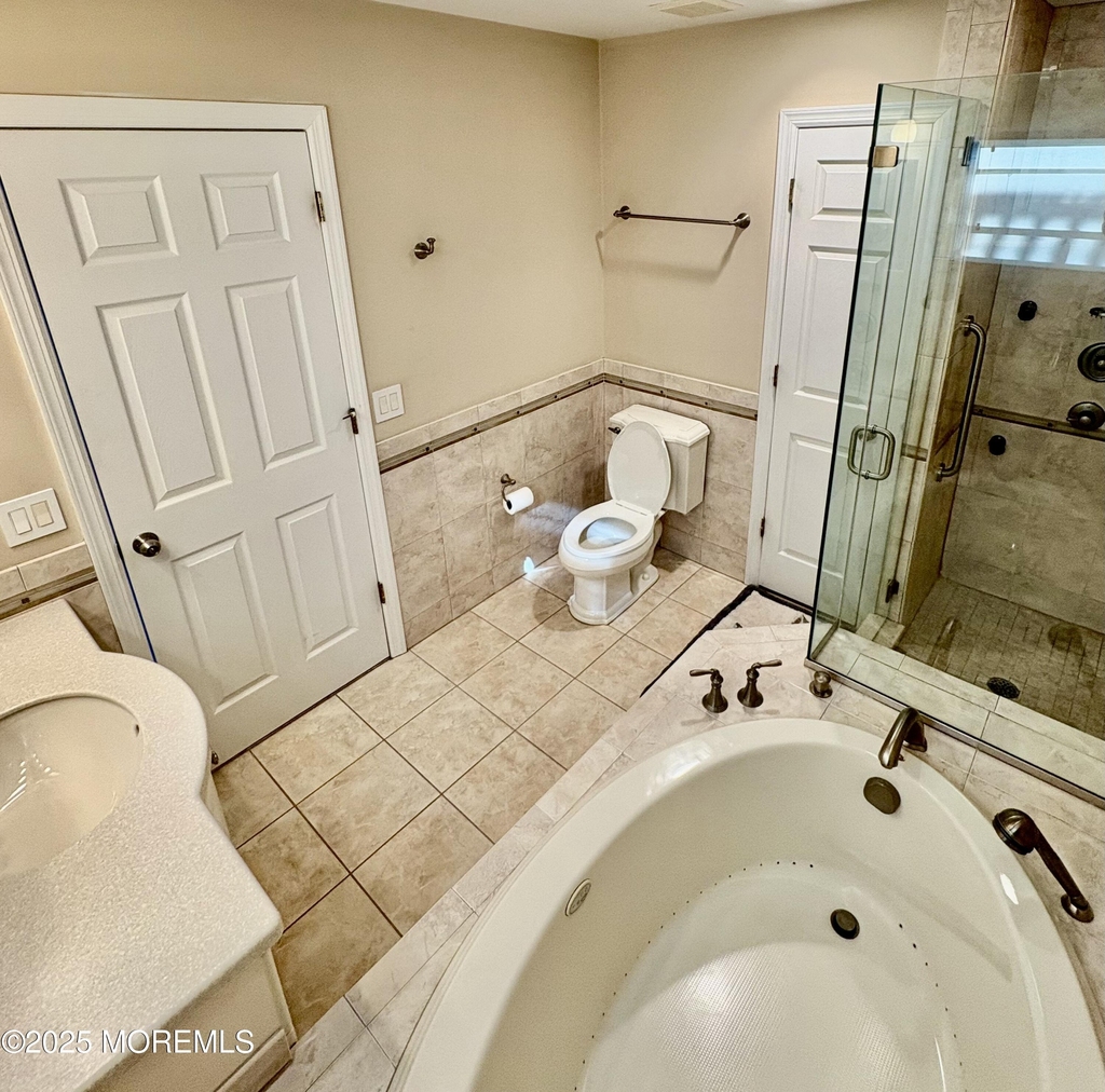 221 16th Avenue - Photo 17