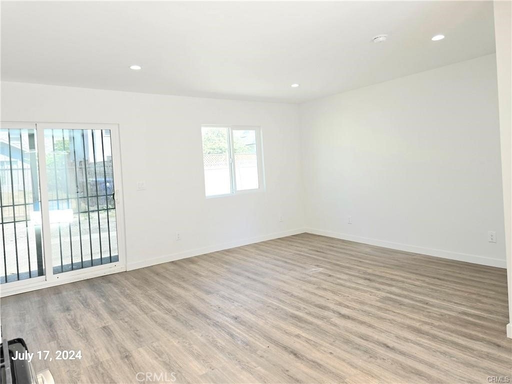 8734 1/4 Ramsgate Avenue - Photo 4