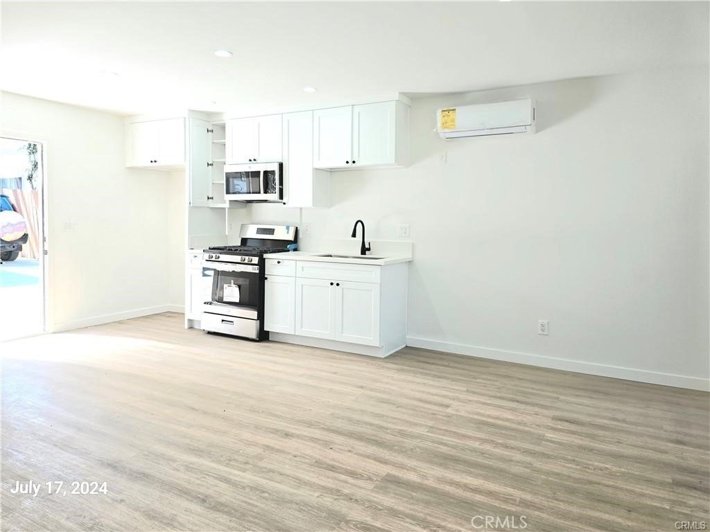 8734 1/4 Ramsgate Avenue - Photo 1