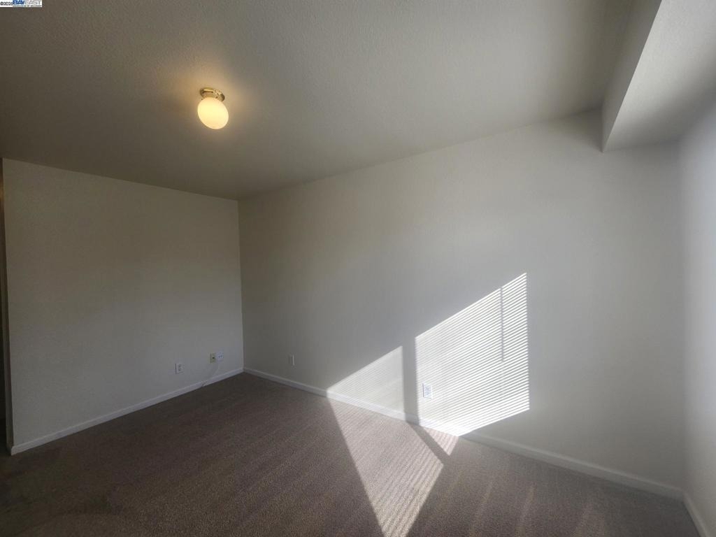 2255 Chestnut St - Photo 12
