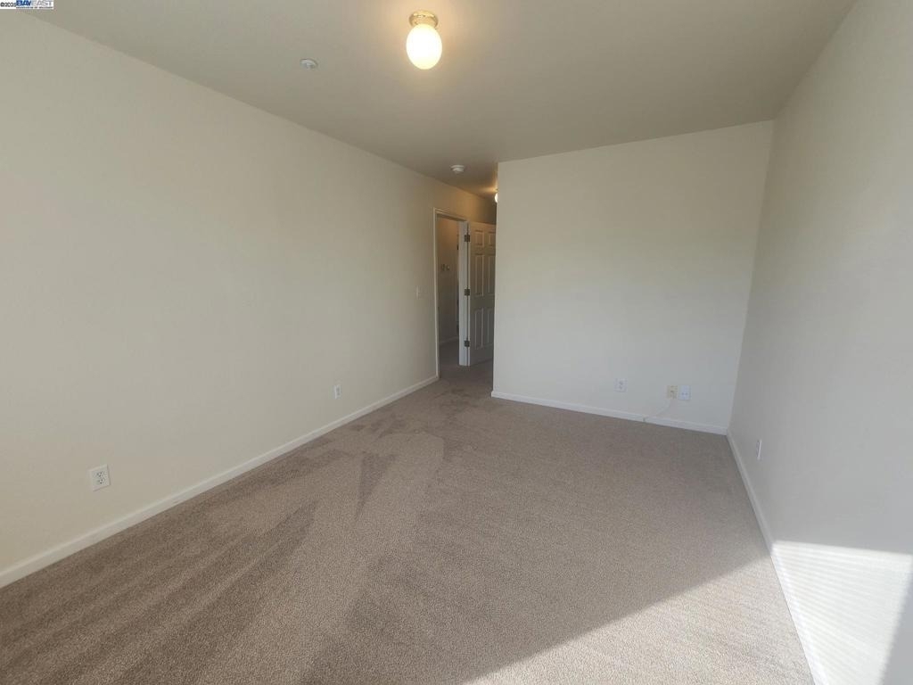 2255 Chestnut St - Photo 13