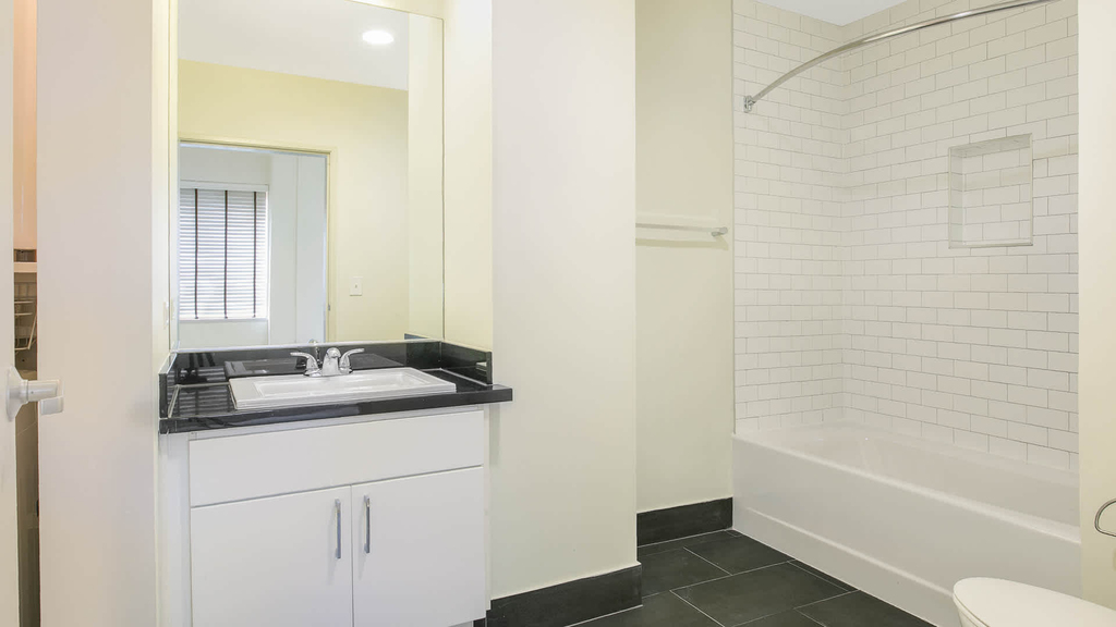 612 S. Flower Street - Photo 38