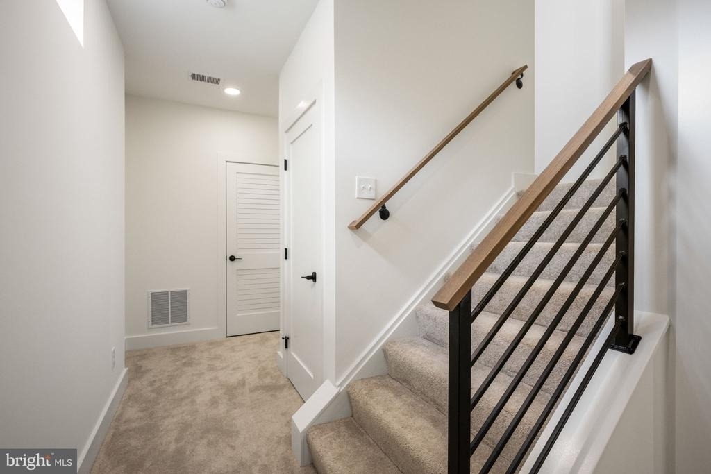 2001 N George Mason Drive - Photo 39