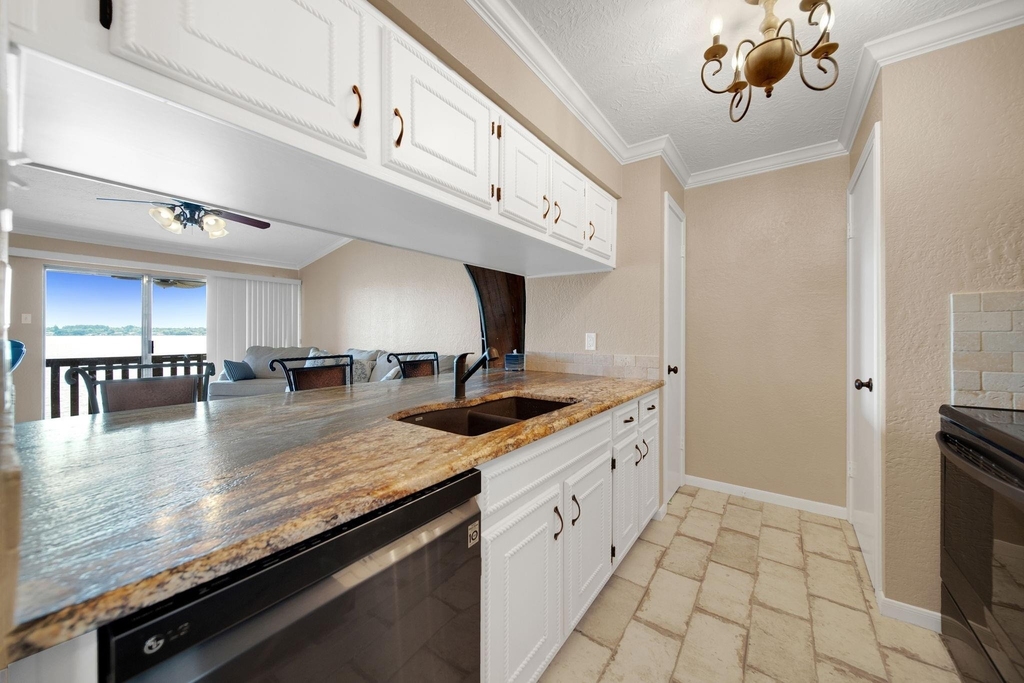 801 River Road - Photo 2