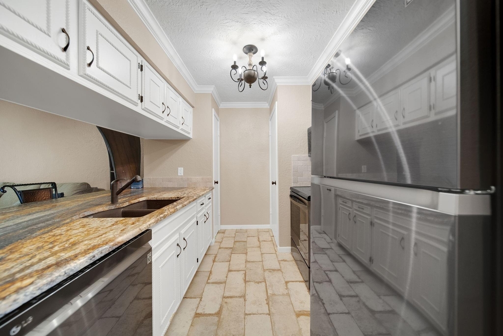 801 River Road - Photo 3