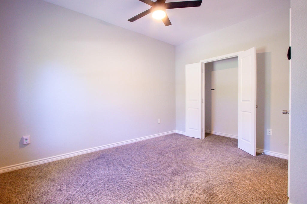 15629 Holly Drive - Photo 9