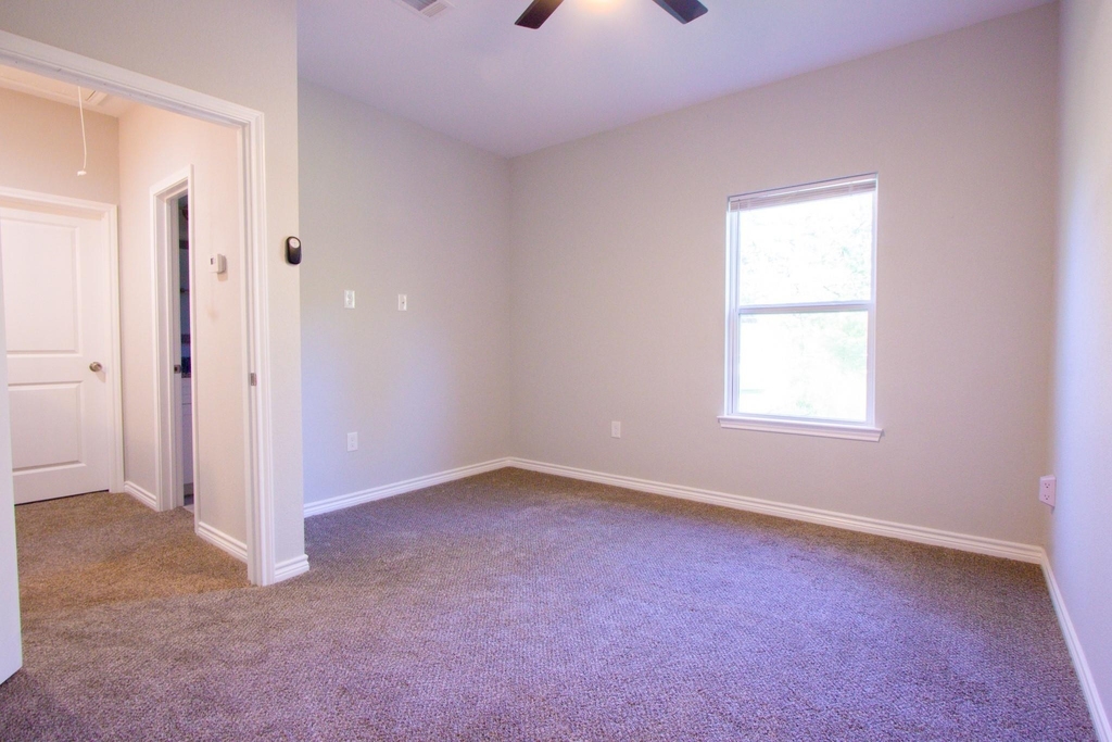 15629 Holly Drive - Photo 10