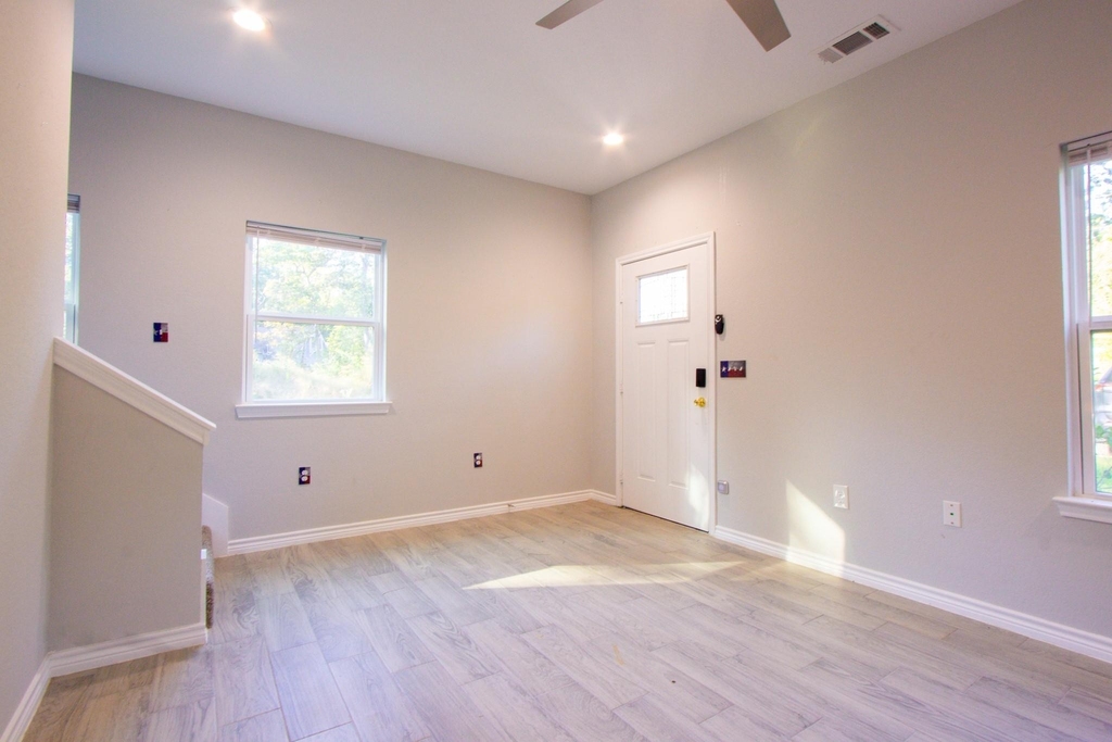 15629 Holly Drive - Photo 4
