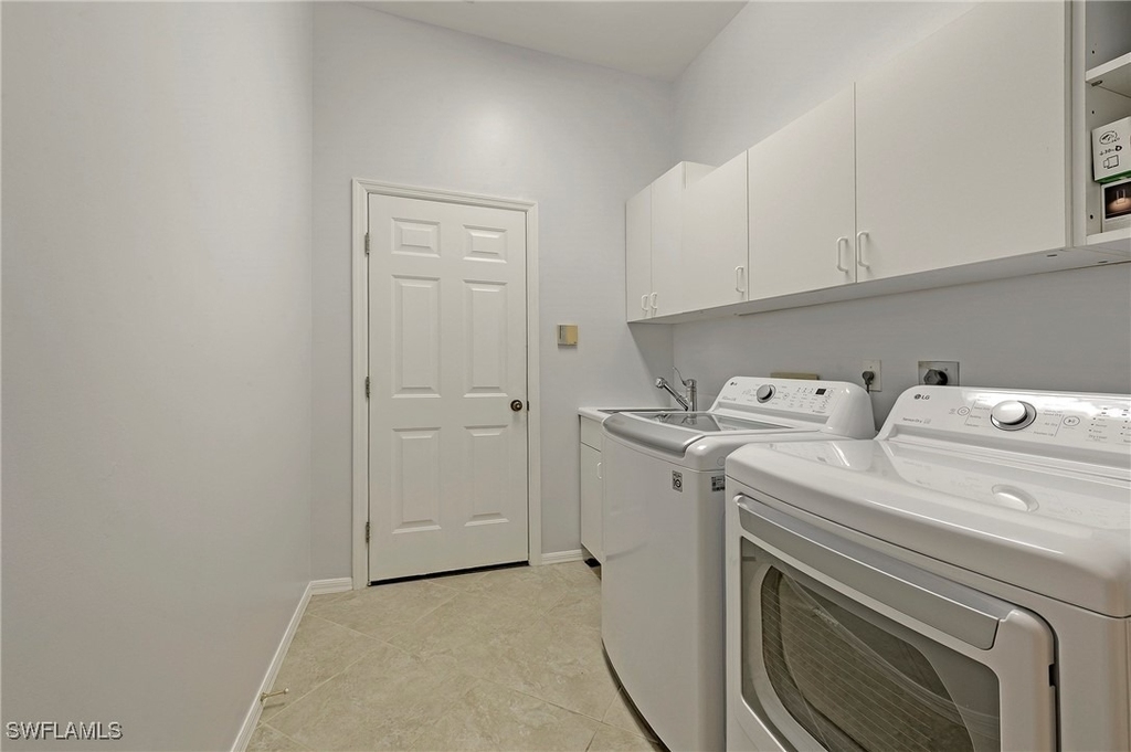 300 Wentworth Court - Photo 28
