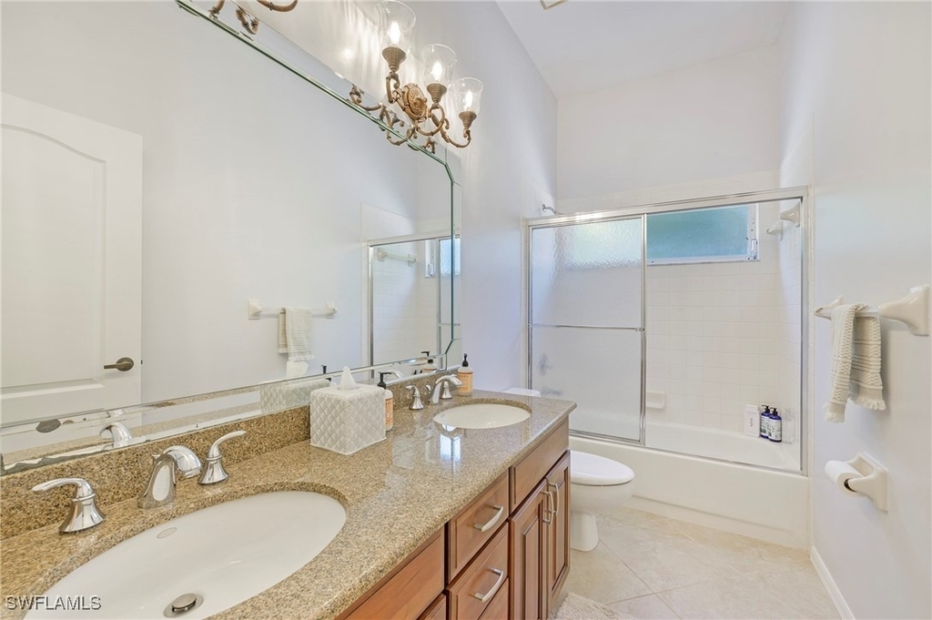 300 Wentworth Court - Photo 15