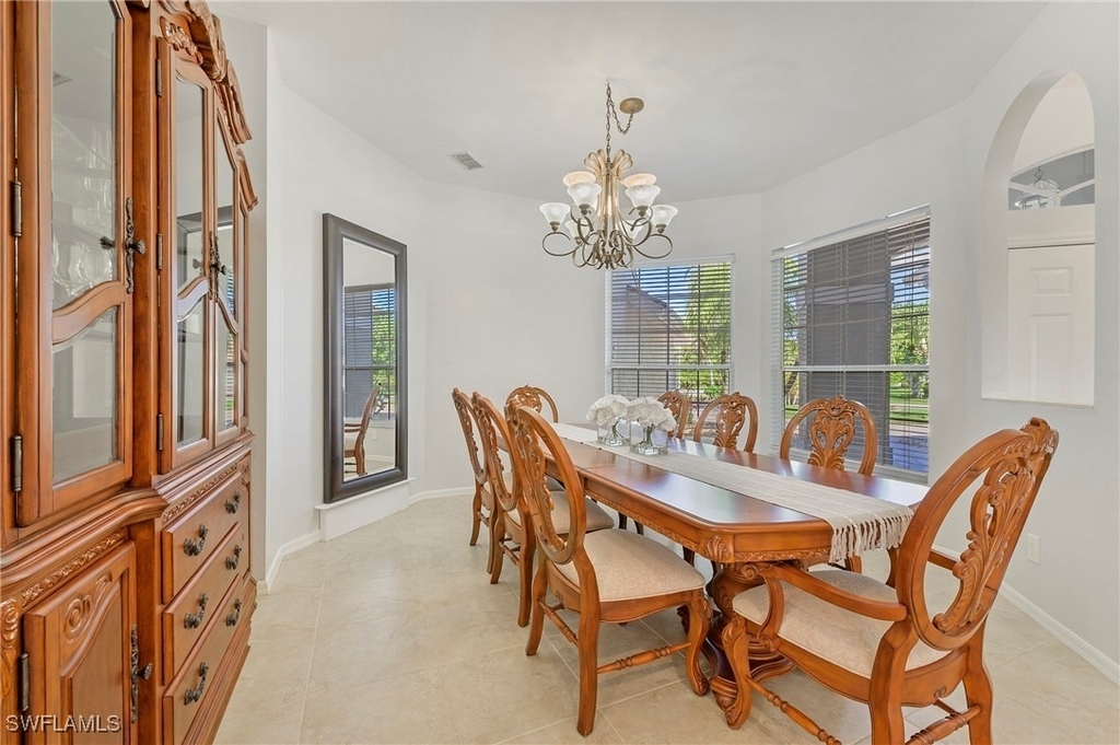 300 Wentworth Court - Photo 19