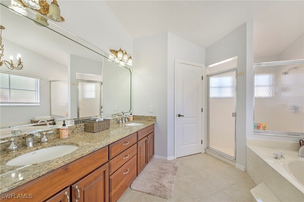 300 Wentworth Court - Photo 12