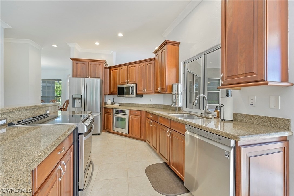300 Wentworth Court - Photo 22