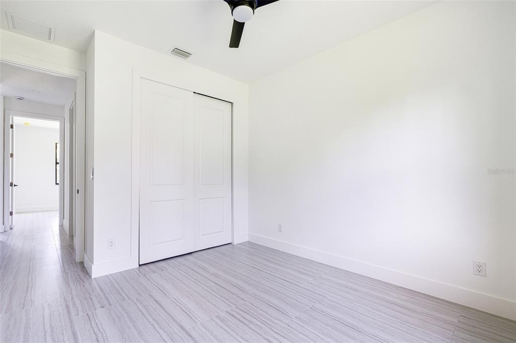 17196 Glenview Avenue - Photo 29