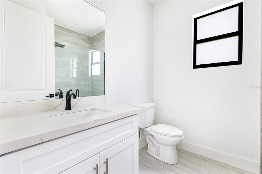 17196 Glenview Avenue - Photo 26