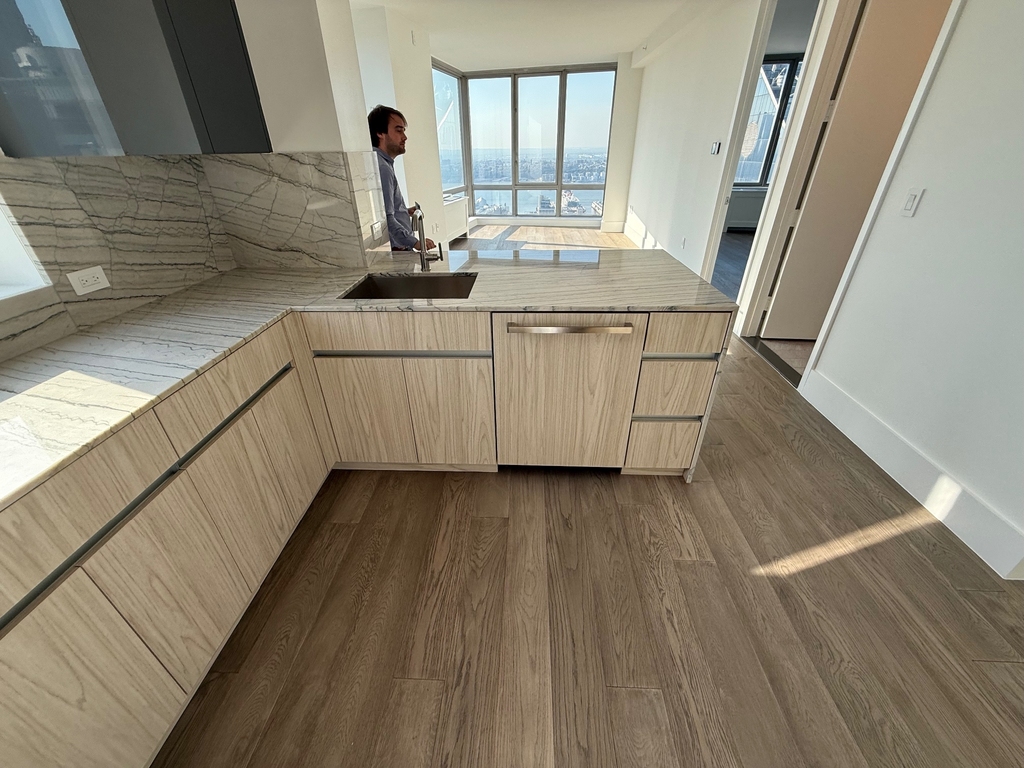  West 47th Street - Photo 14