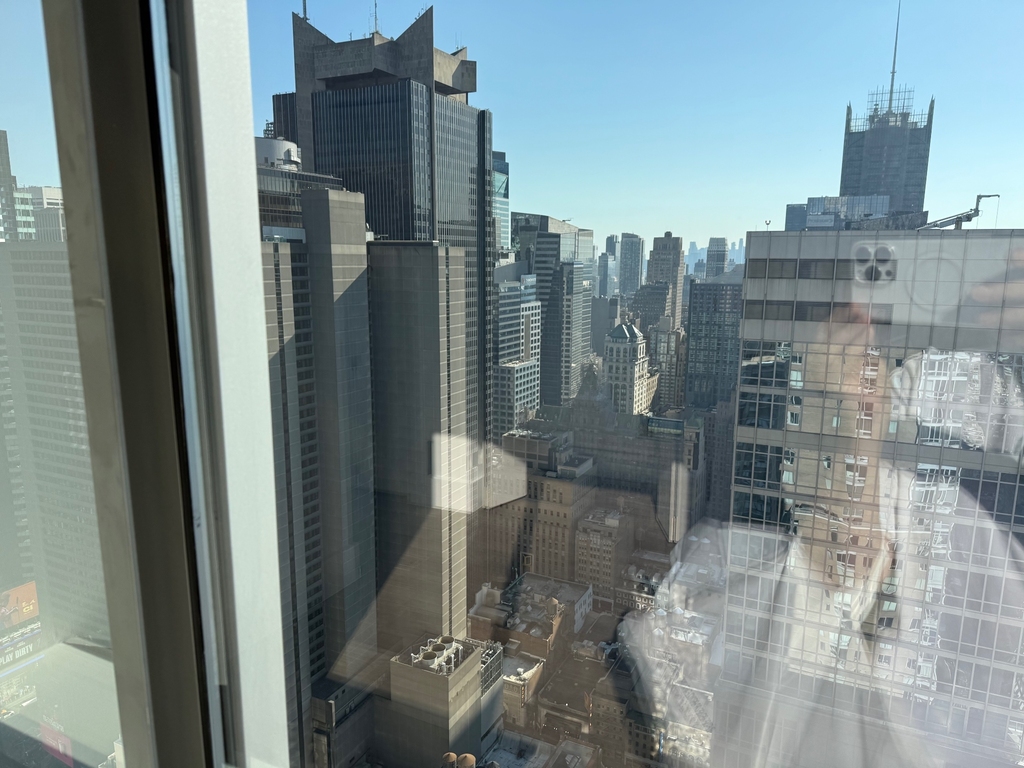  West 47th Street - Photo 18