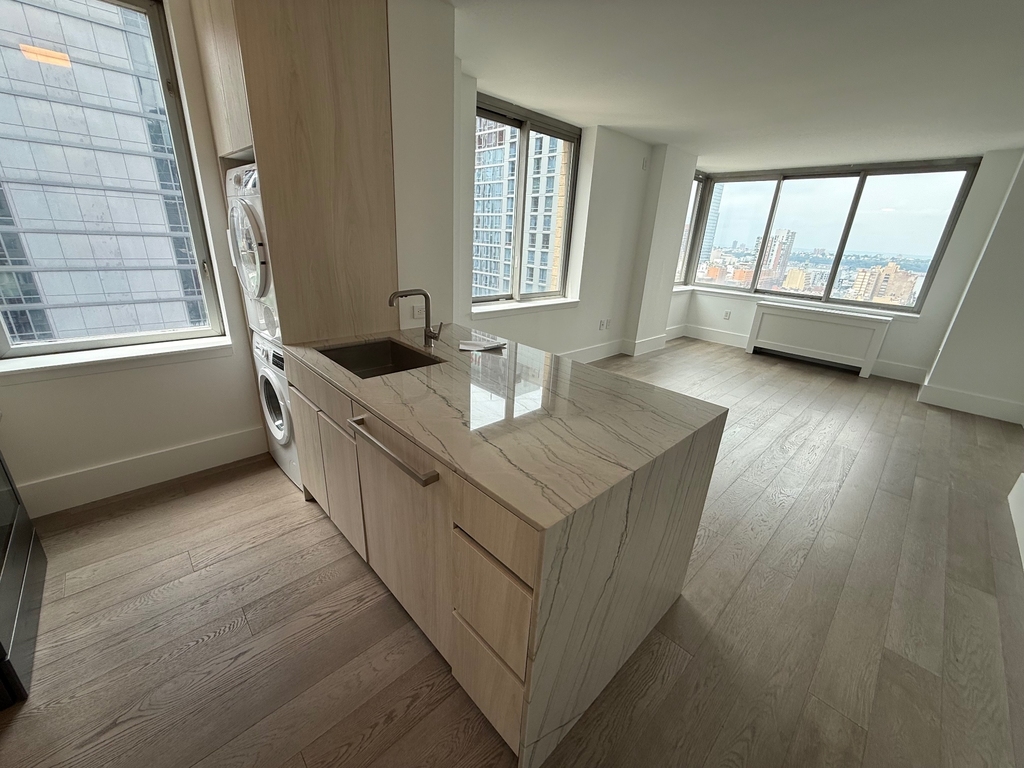 West 47th Street - Photo 0