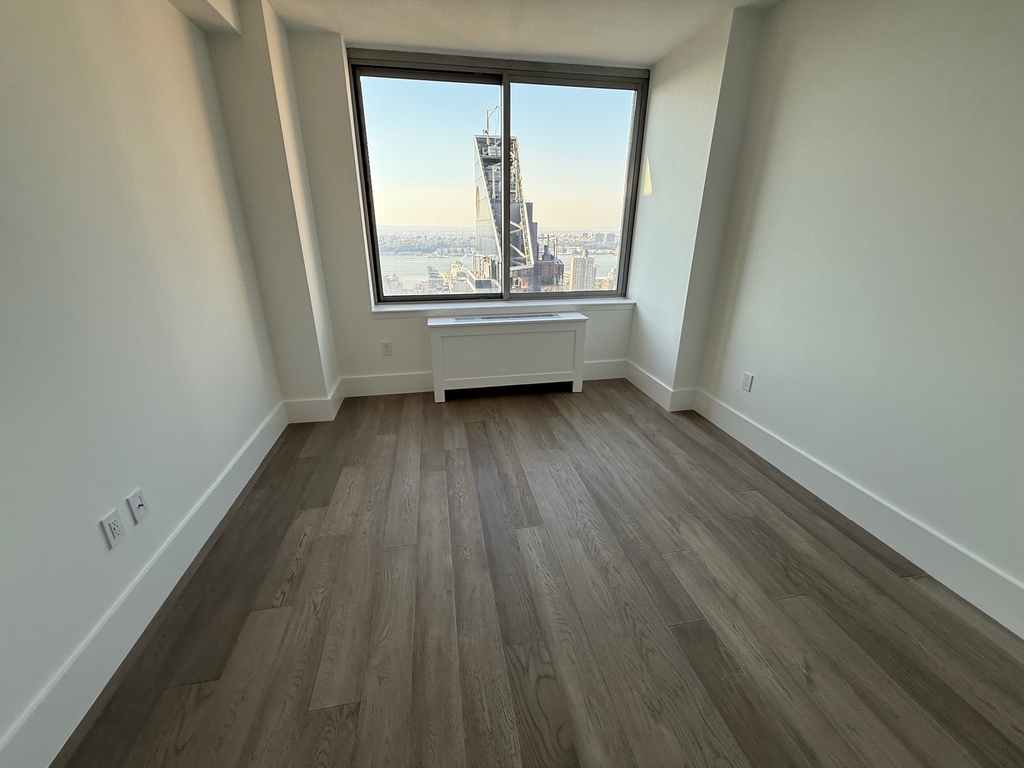 West 47th Street - Photo 5