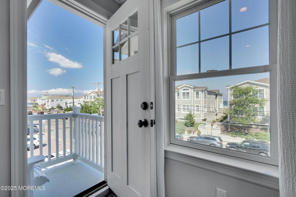 229 1st Avenue - Photo 15
