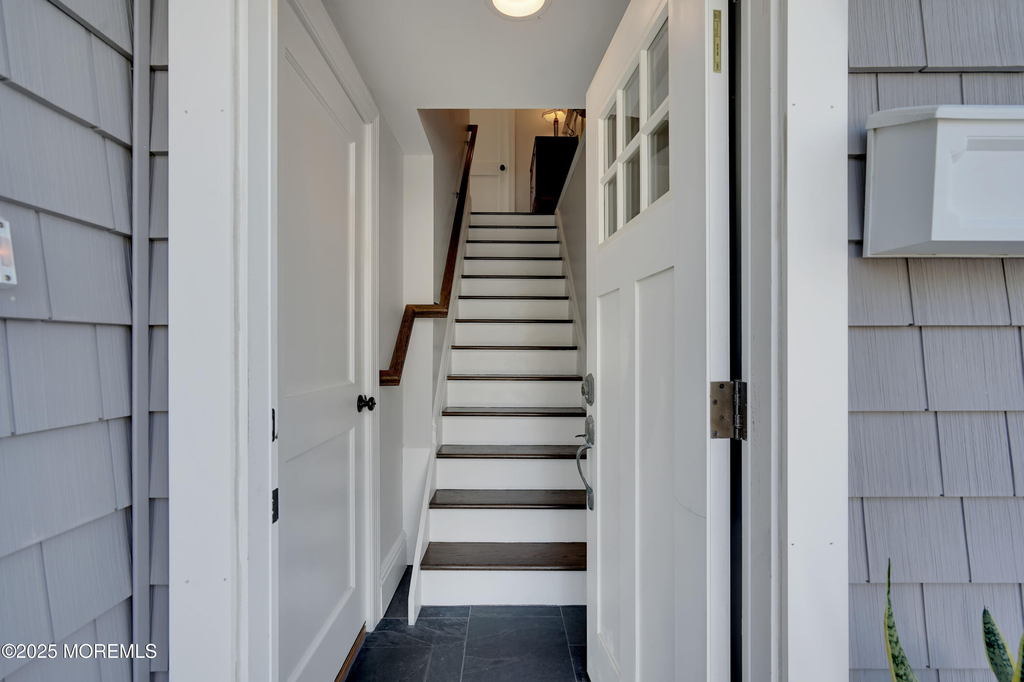229 1st Avenue - Photo 3