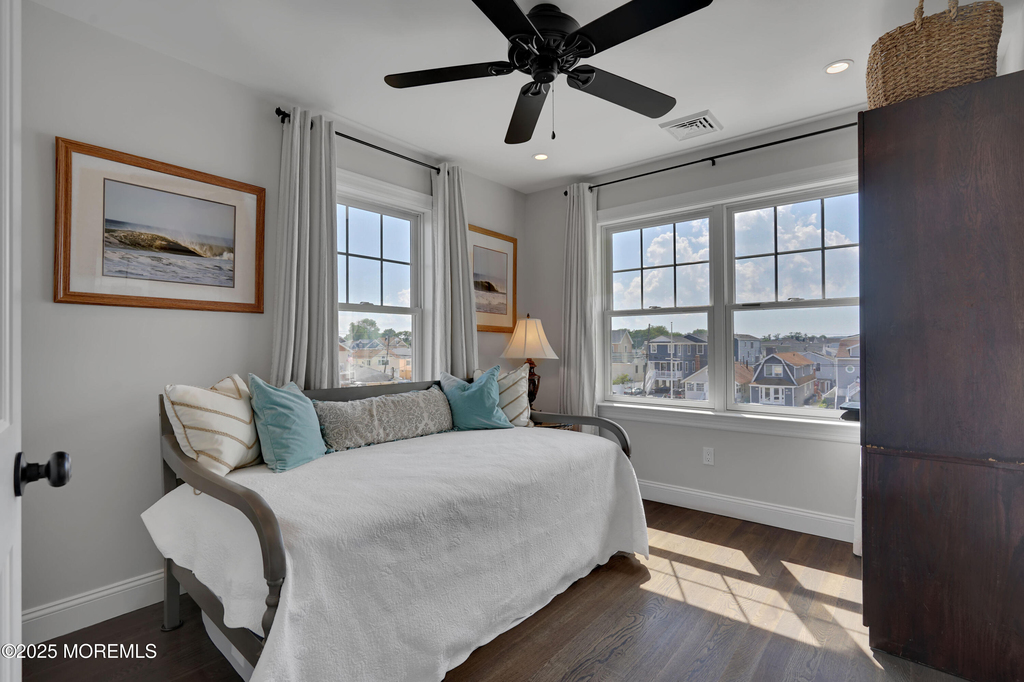 229 1st Avenue - Photo 24