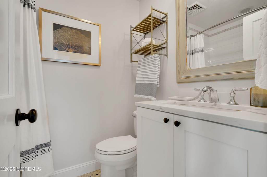 229 1st Avenue - Photo 21