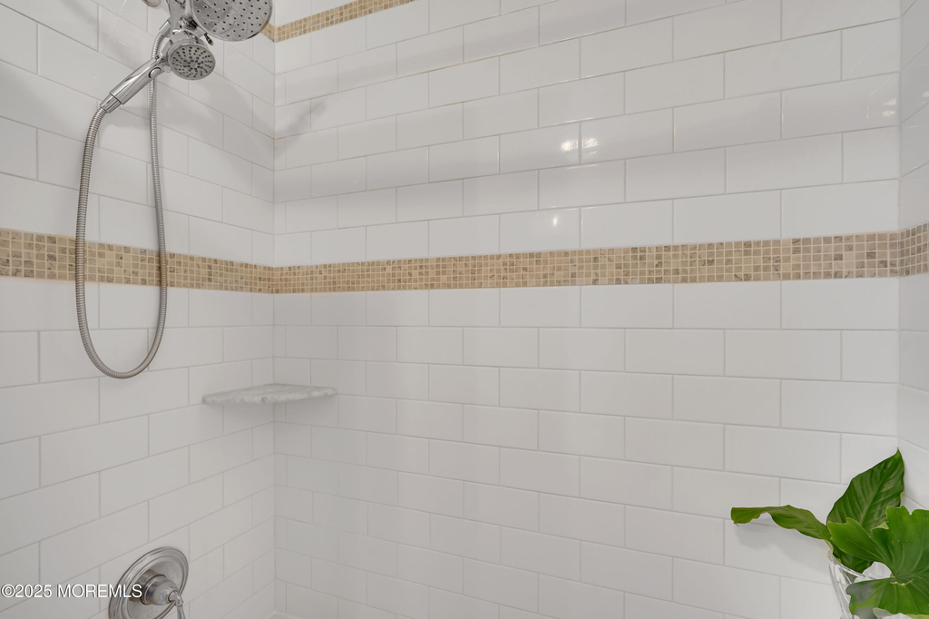 229 1st Avenue - Photo 20