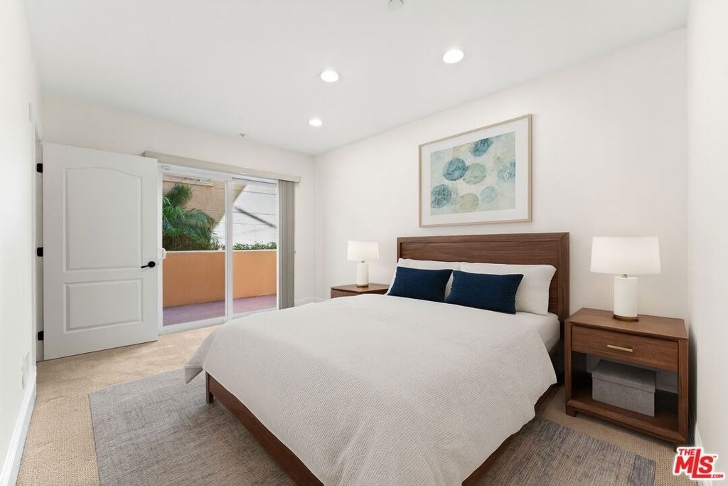 16123 W Sunset Boulevard - Photo 12