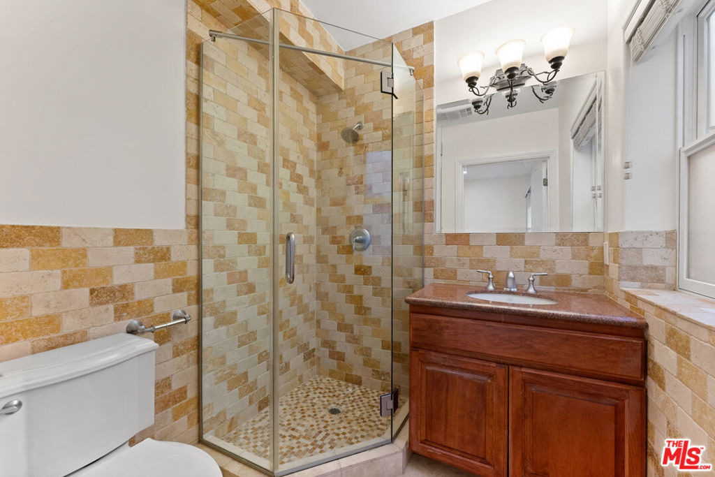 16123 W Sunset Boulevard - Photo 15