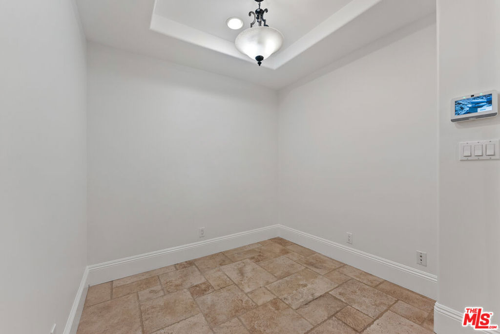16123 W Sunset Boulevard - Photo 11