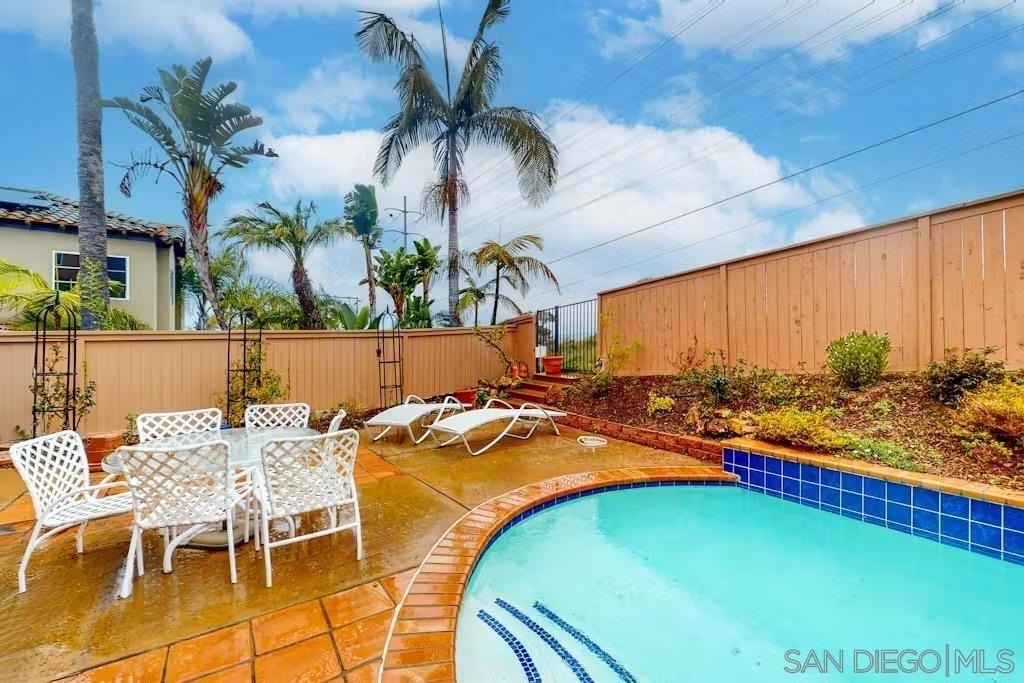 863 Starflower Rd - Photo 0