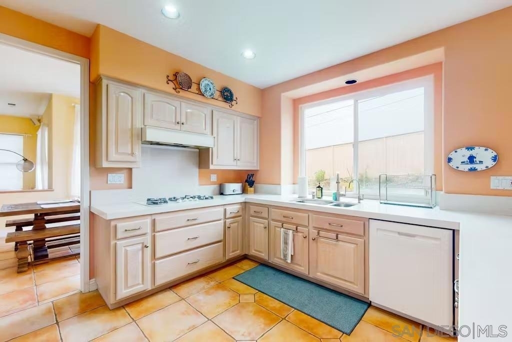 863 Starflower Rd - Photo 3